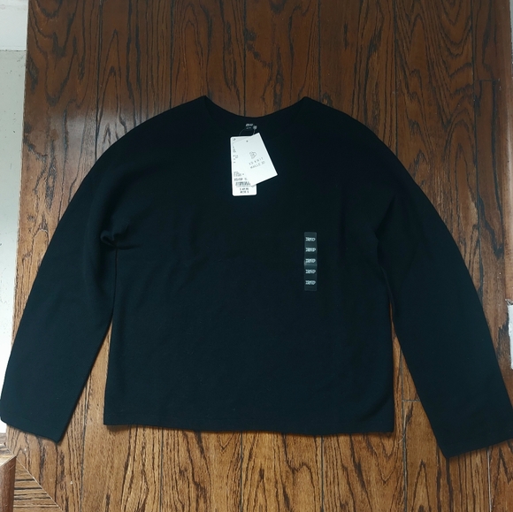 Uniqlo Sweaters - Uniqlo Sweater